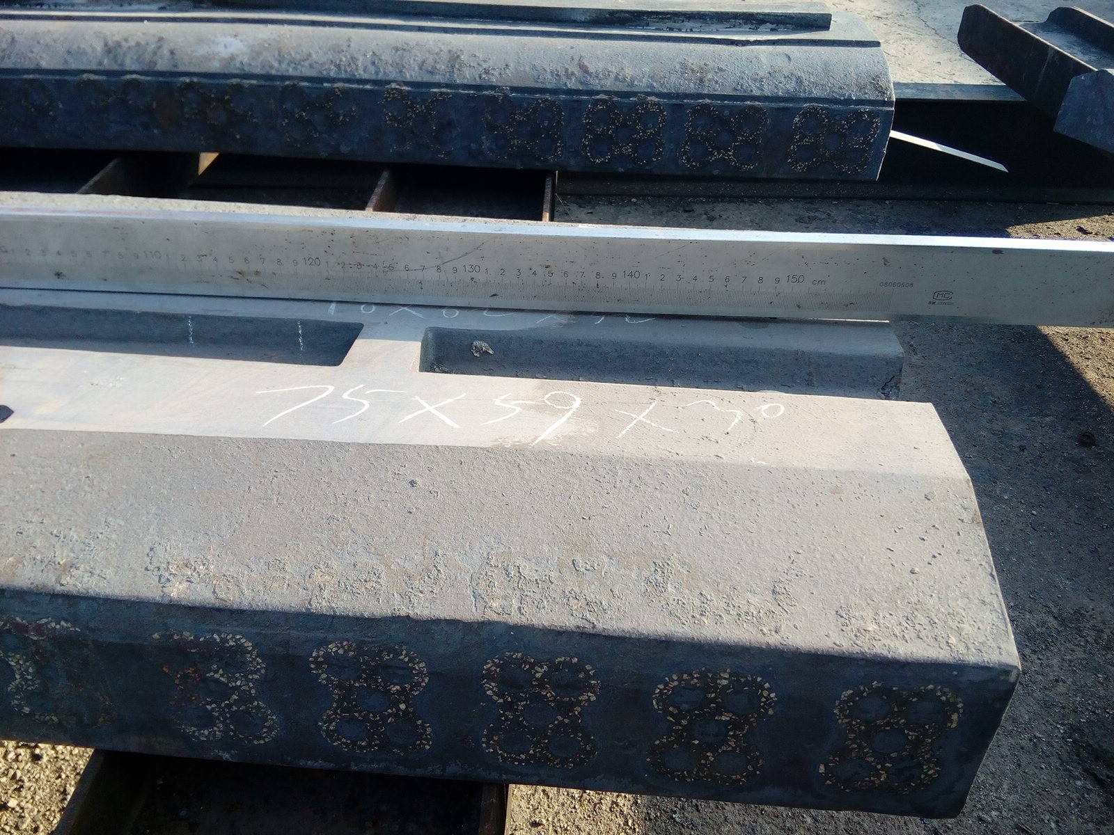 MMC-Cr blow bar - High chromium Ceramic composite casting